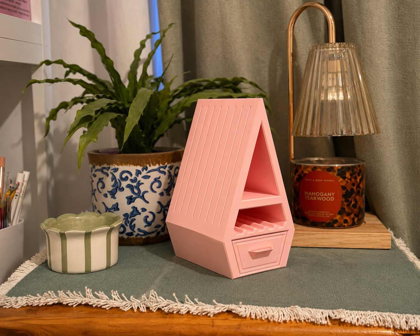 Reading Nook Organiser