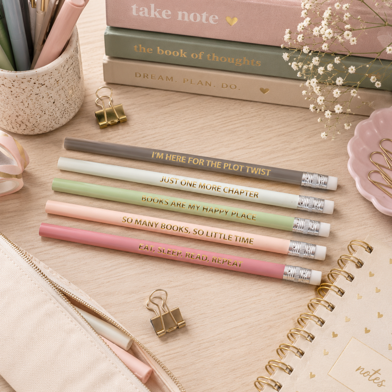 Book Lover Quote Pencil Set