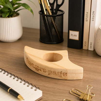 Book Worm Wooden Thumb Page Holder