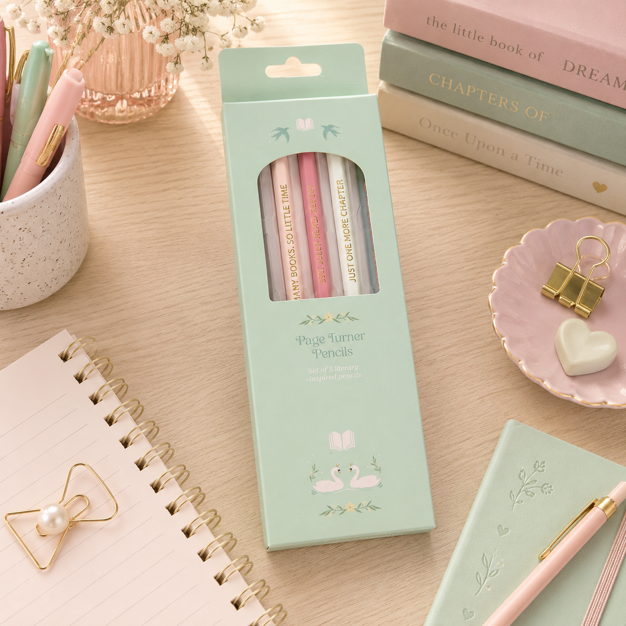 Book Lover Quote Pencil Set